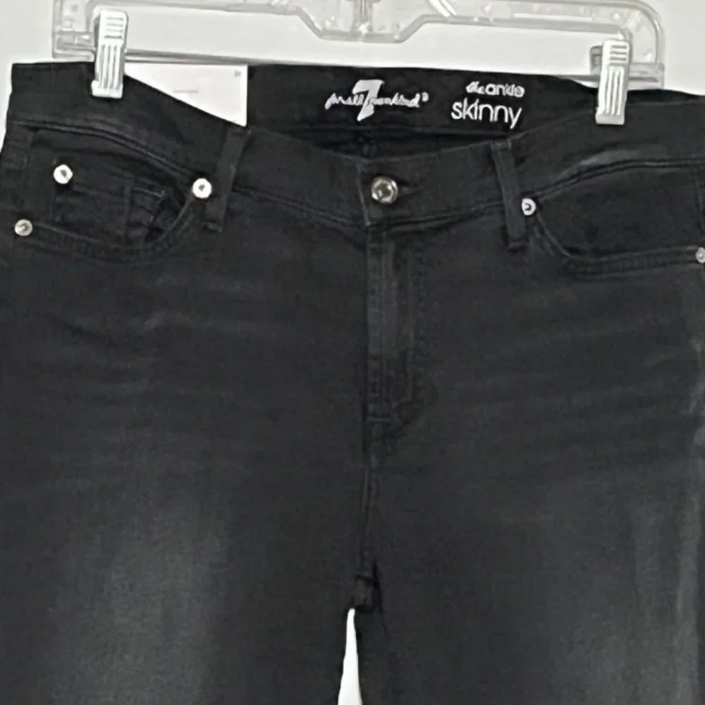 7 FOR ALL MANKIND Black Distressed Ankle Skinny Jeans Size 31 NWT - Picture 3 of 15